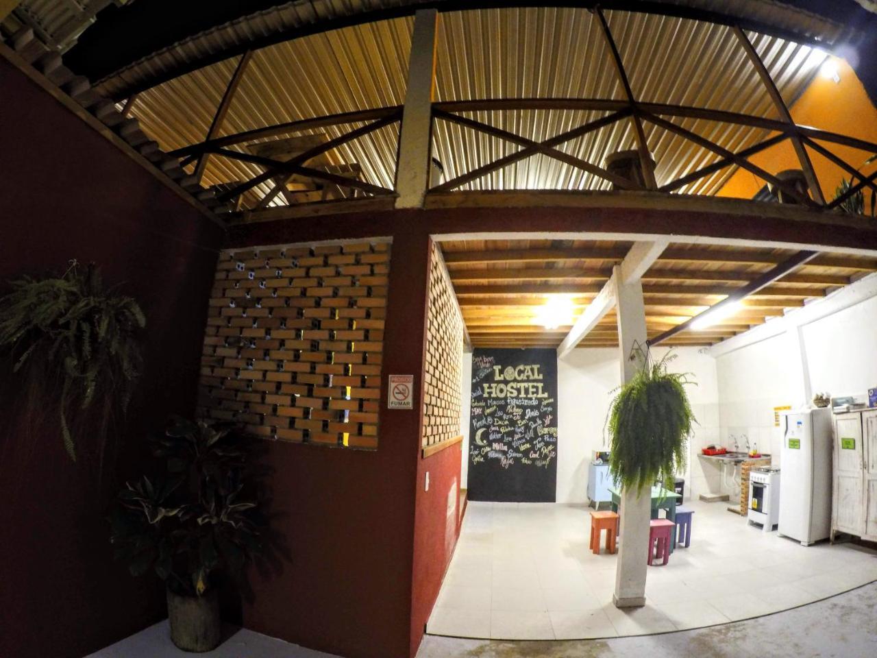 Hostel Da Milla Presidente Figueiredo Exterior photo