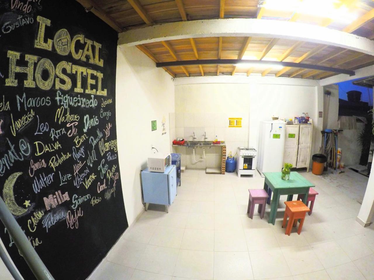 Hostel Da Milla Presidente Figueiredo Exterior photo